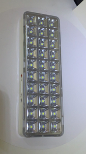 Светодиодная аварийная литиевая батарея, перезаряжаемая многоцелевая лампа для кемпинга